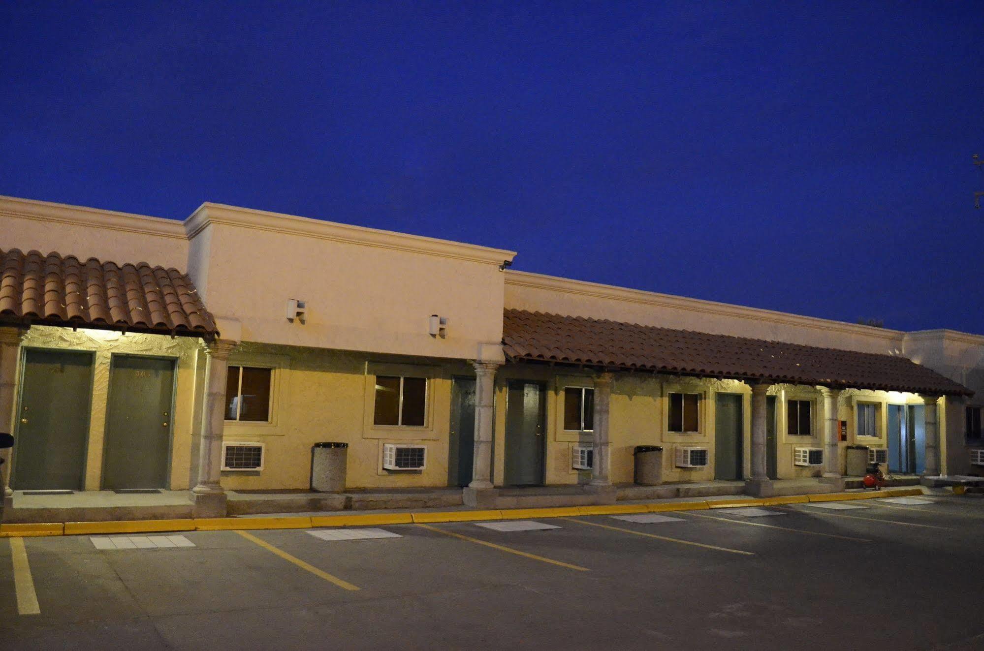 Hotel Azteca De Oro Mexicali Exterior photo